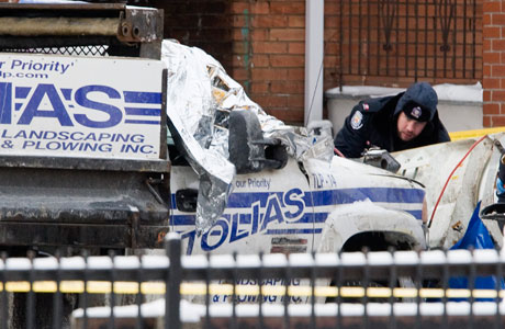 Suspect identified in death of Toronto police officer - image