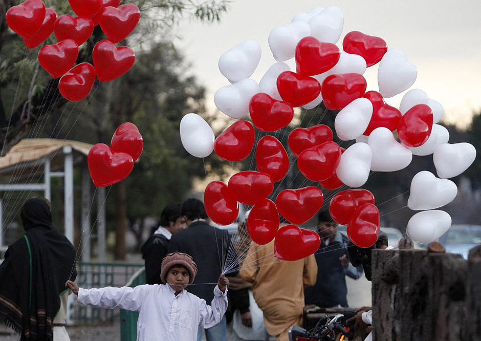 Do you know how to ace your first date?