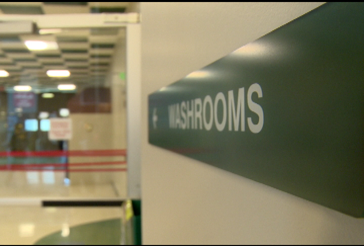 U of R students advocate gender-neutral washrooms on campus - image