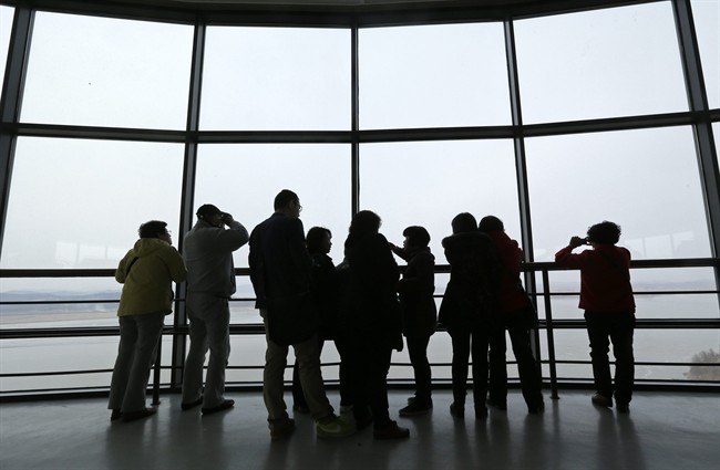 Reporters provide rare glimpse into North Korea through social media - image