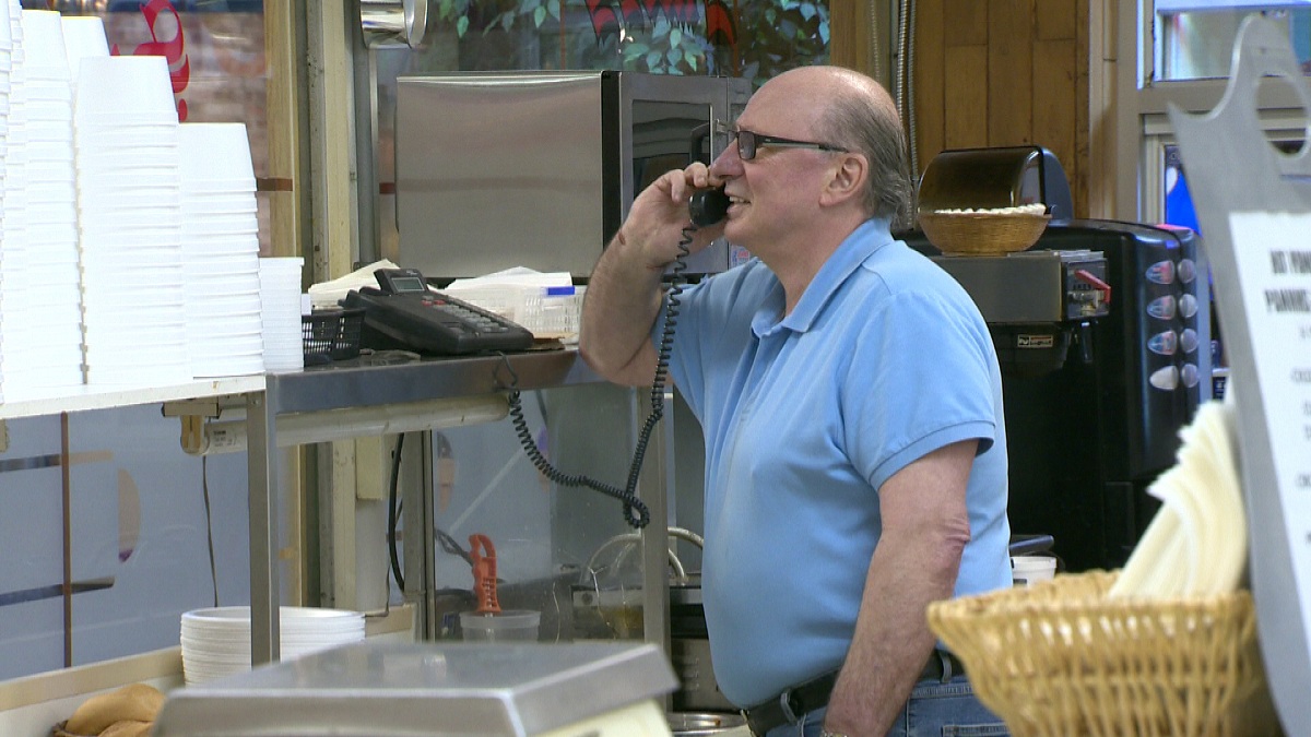 Pastry shop owner taking on Quebec language police gains support - image