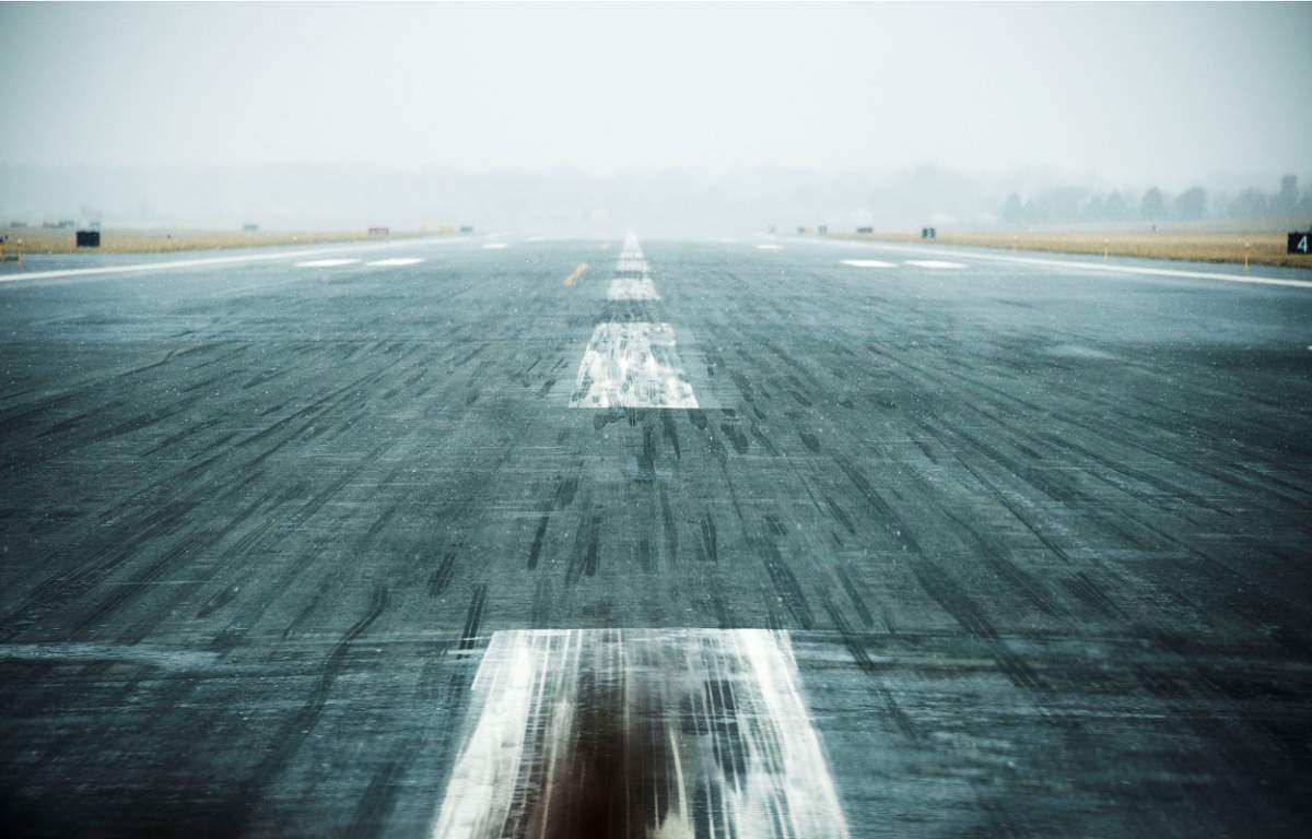 airport runway