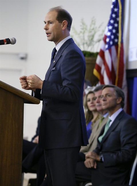 Prince Edward congratulates award winners - image