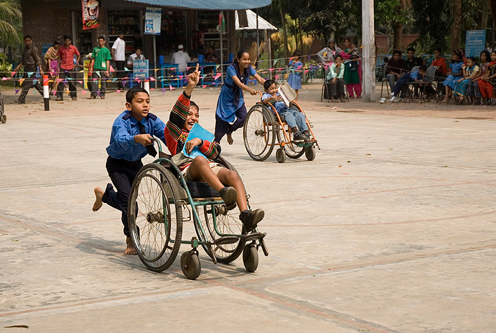 Children play in a UNICEF supported Bangladeshi school for disable children. (Photo credit: Naser Siddique/UNICEF)