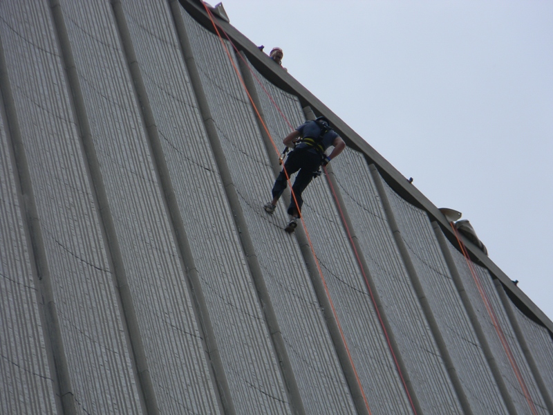 antony robart rapelling wall city hall rope for hope