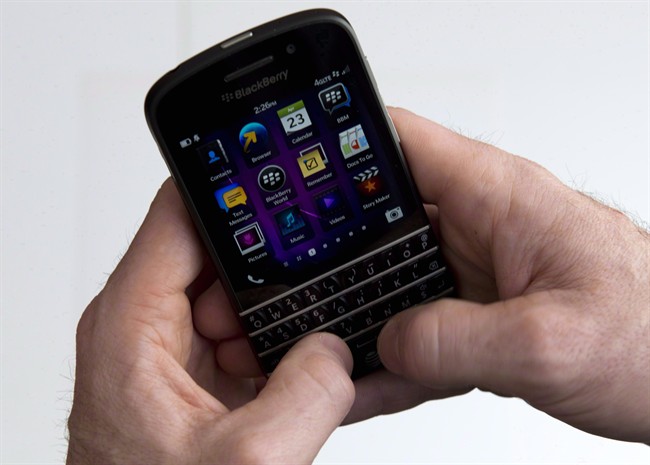 Cell phone customers can now get out of three year contracts early - image