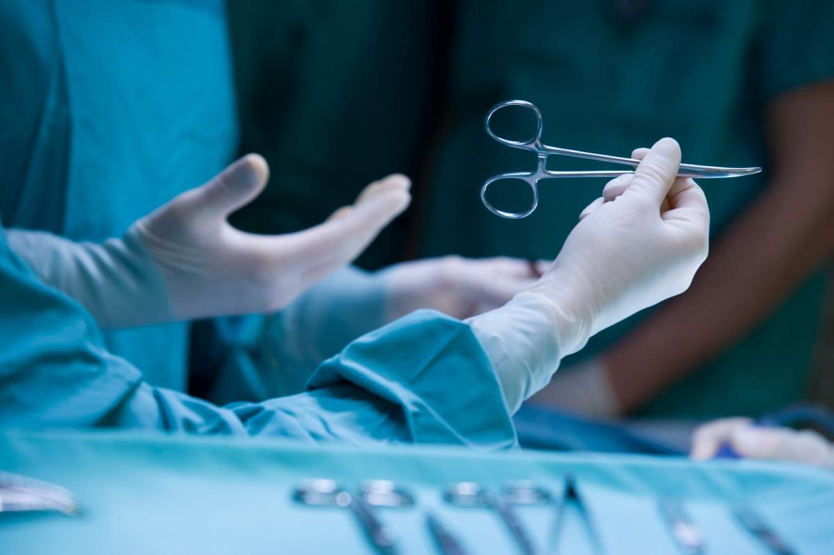 Your chances of surviving a heart attack could be a matter of day or night.