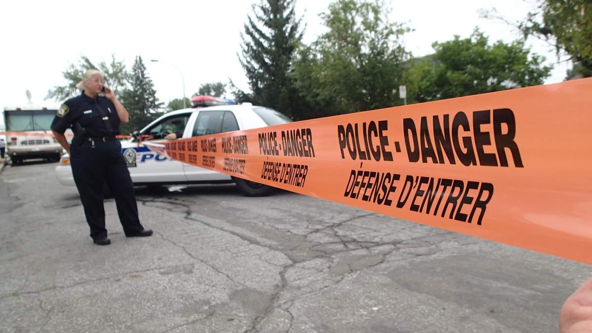 Driver of a vehicle shot in Laval - image