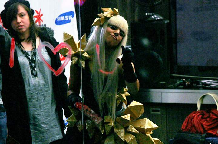 Lady Gaga paints a message for fans on a window inside CiRCA nightclub in November 2008. (John R. Kennedy / Global News)