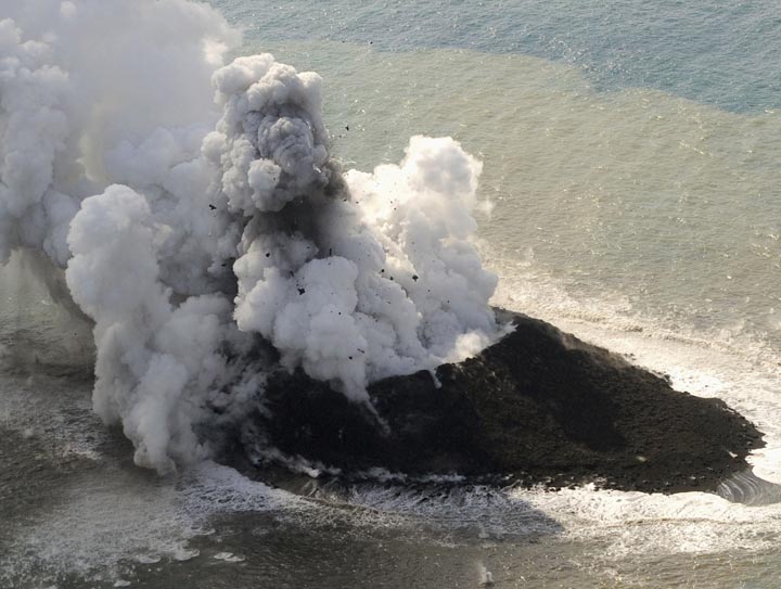 WATCH: Incredible video, photos show new island forming off Japan after volcanic eruption - image