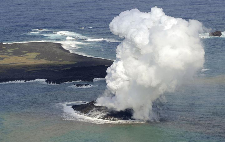 WATCH: Incredible video, photos show new island forming off Japan after volcanic eruption - image