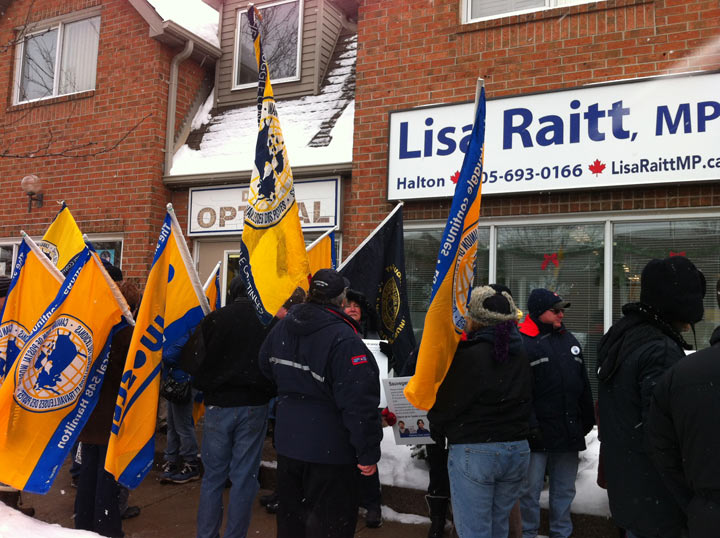 Postal workers protest