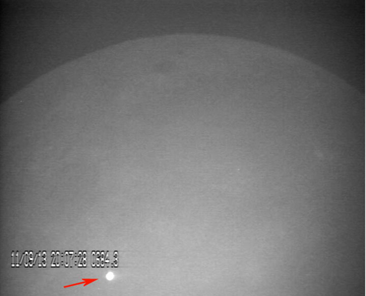 Moon meteorite impact