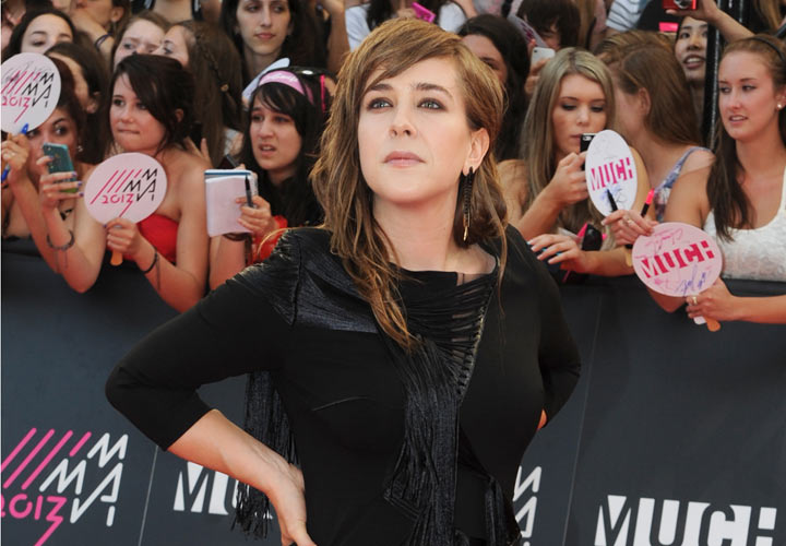 Serena Ryder arrives on the red carpet at the 2013 MuchMusic Video Awards at Bell Media Headquarters on June 16, 2013 in Toronto, Canada.