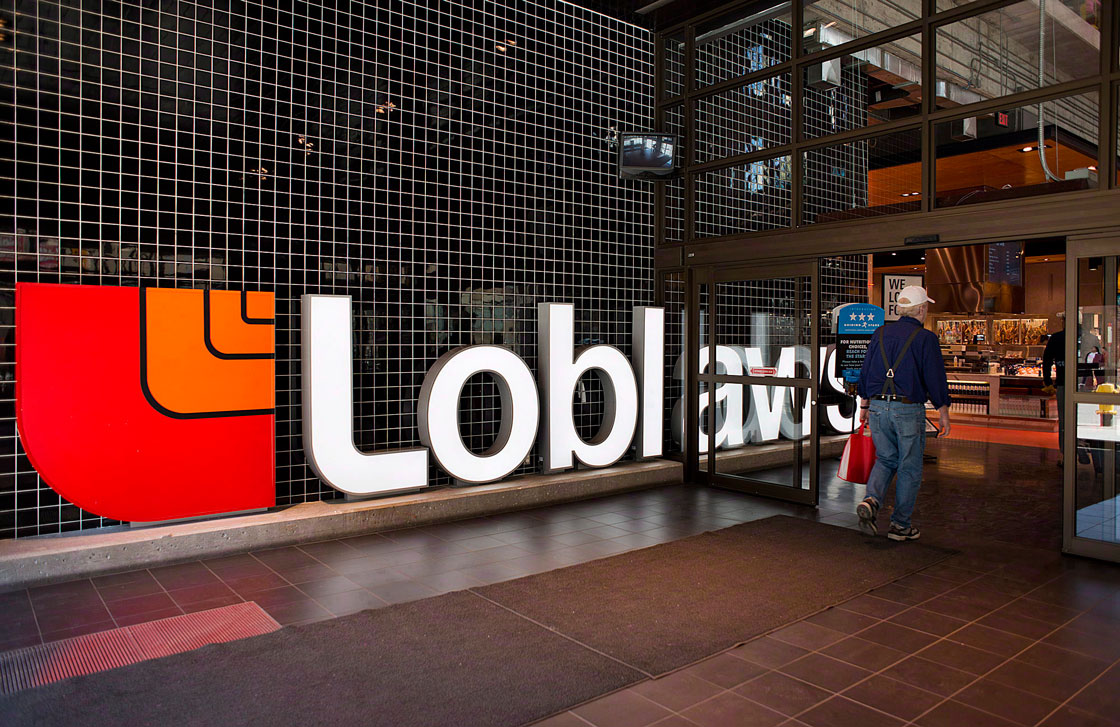 Experts suggested on Tuesday that Loblaw is preparing to offer online grocery sales later this year.