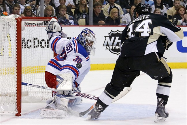Penguins top Rangers 3-0 to even series 1-1