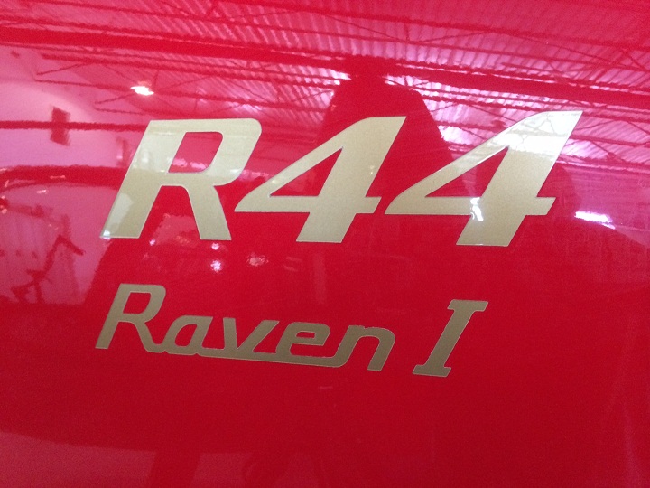 The type of helicopter used in both Quebec jailbreaks appears to be the same: a Robinson R-44.