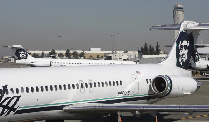 An Alaska Airlines employee used her own money to buy Miriam Thomas a flight ticket, asking for nothing in return except for Thomas to "pay it forward" to a stranger.