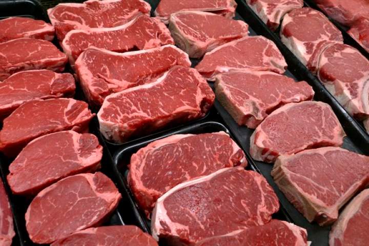 Feeling hungry? Load up on protein if you're trying to lose weight, new research suggests.