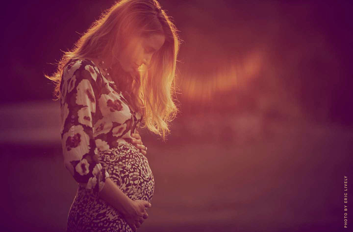 Blake Lively baby bump