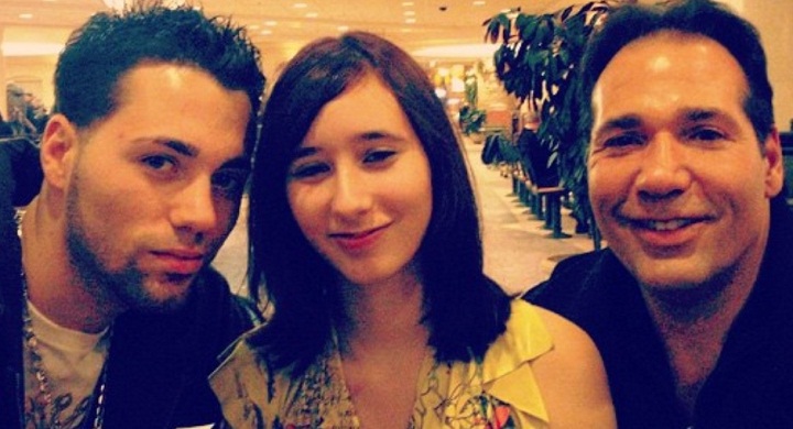 Jenique Dalcourt pictured with her brother Nick Galdolfo and father John Gandolfo.