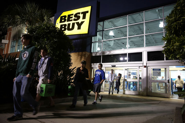 The online backlash against Best Buy Canada began shortly after the company tweeted Thursday night that its Black Friday sales were in effect.