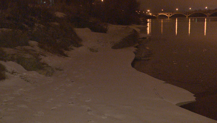 Saskatoon police make daring rescue from the South Saskatchewan River; pull woman from the icy water.