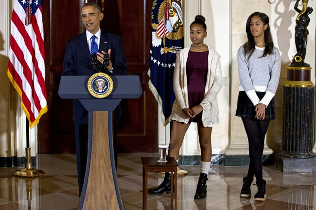 Malia Sasha Obama turkey