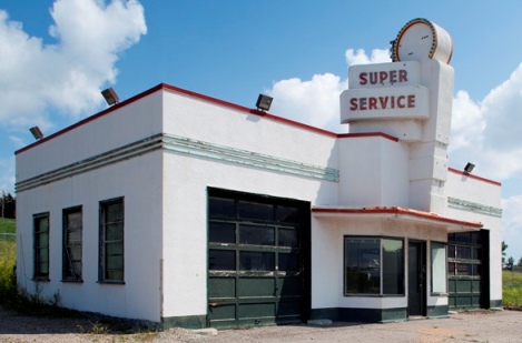 Eamon's Service Station Building