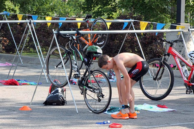 Kids' triathlons take off (grownups' triathlons do too)