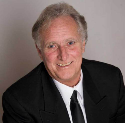 White Rock councillor says pregnant women’s tight clothes look like ‘sausage casing’ - image