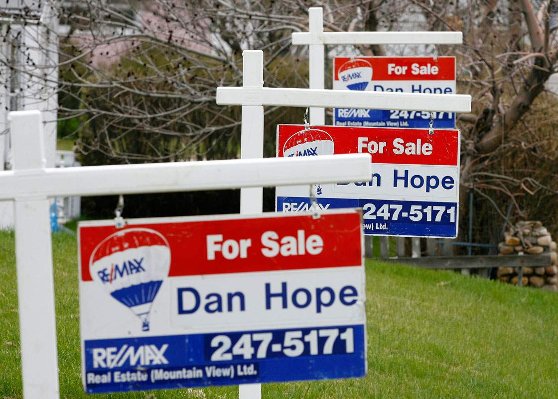 Led by Vancouver and Toronto, the country's housing market continues to break through new highs. 