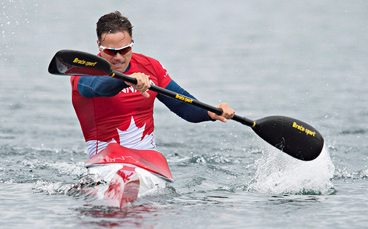 Canada’s Mark de Jonge paddles his way to a gold medal in the men’s K1 200m kayak race at the 2015 Pan Am Games in Welland, Ont., Tuesday, July 14, 2015.