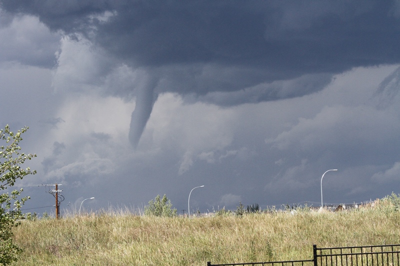 Image of funnel cloud spotted over Calgary Wednesday afternoon.