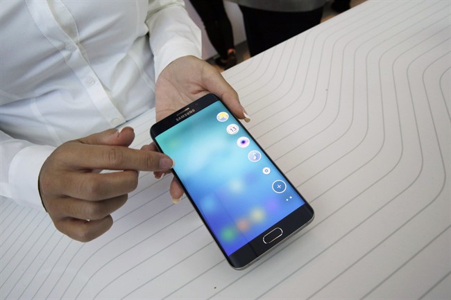Samsung warns of tough year ahead after 4Q profit sinks - image