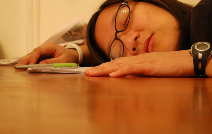 Taking "better" breaks at work will stop you from burning out, says the study.