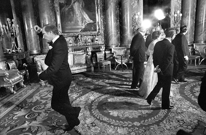 No touching, jokes or pirouettes: when Canadians offended royal protocol - image