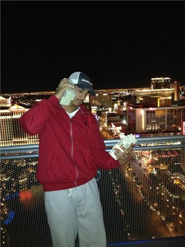 @evanderkane_9 / Twitter