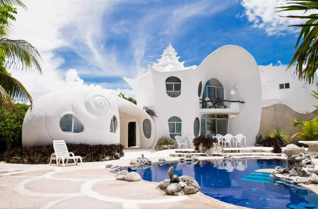 Airbnb’s 10 most desired destinations and accommodations - image