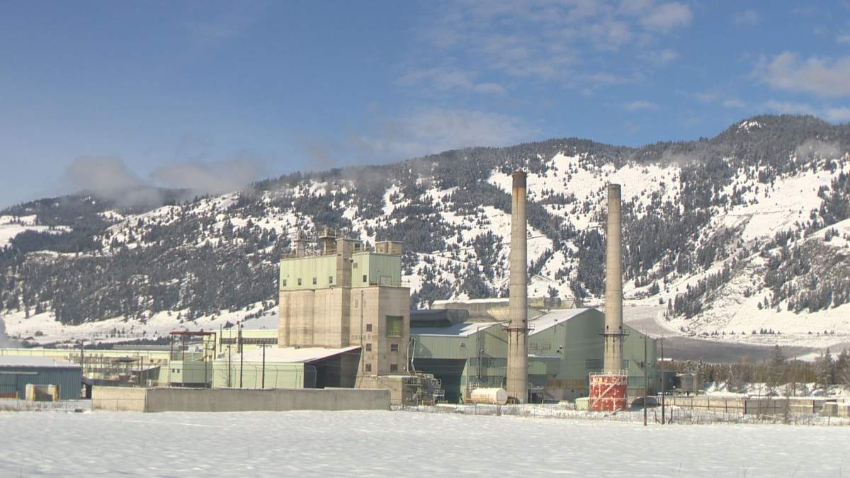 The Lavington Glass Plant was closed in 2008.