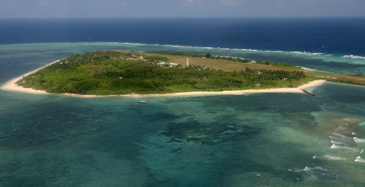 China has deployed two batteries of sophisticated surface-to-air missile launchers to a disputed island in the South China Sea, news reports said on 17 February 2016. 