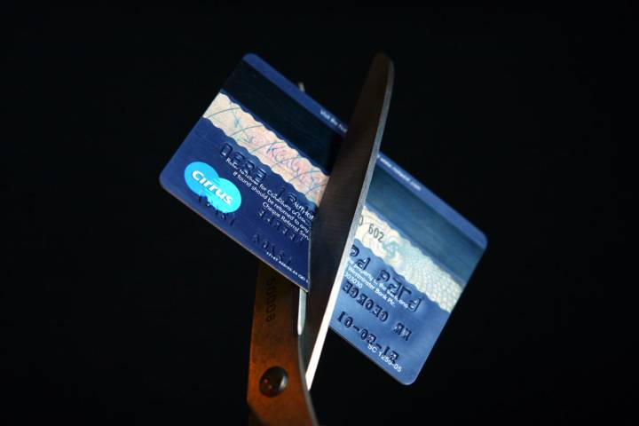 More people skipping out on credit card bills in oil-producing regions - image