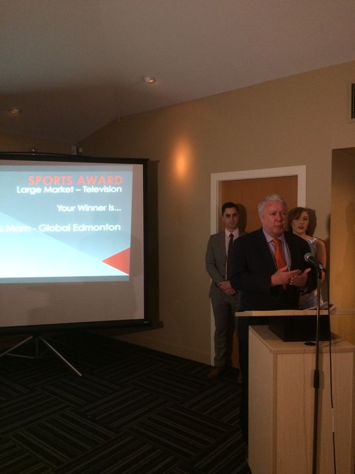 Global Edmonton station manager Tim Spelliscy accepts the RTDNA’s Prairie Region Sports Award (Large Market) for Global News Edmonton in Medicine Hat, Alta. on April 23, 2016.