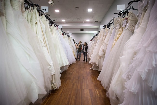 Don't let your wedding make you broke.