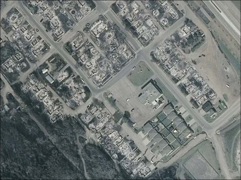 Fort McMurray wildfire: Search these high-resolution satellite maps of the damage - image