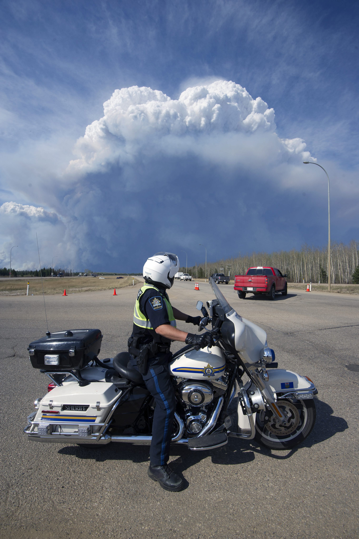 A towering cumulus cloud forms, born out of the Fort McMurray fires on May 4, 2016.