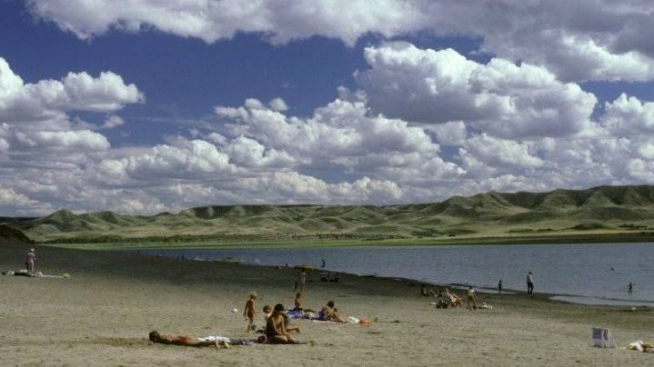 Big lake. Big views. Big country. That's how Dave Silversides sees the 5,735 hectares of Saskatchewan Landing Provincial Park, which straddles the west end of Lake Diefenbaker.