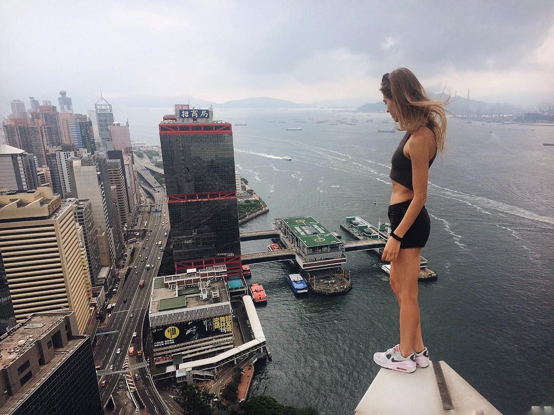 Woman defies death for her collection of selfies on Instagram - image