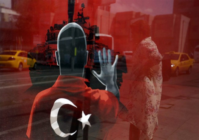 Turkey has detained 10 foreigners who are believed to be linked to U.S.-based Muslim cleric Fethullah Gulen, who is suspected of being being last month's failed coup.