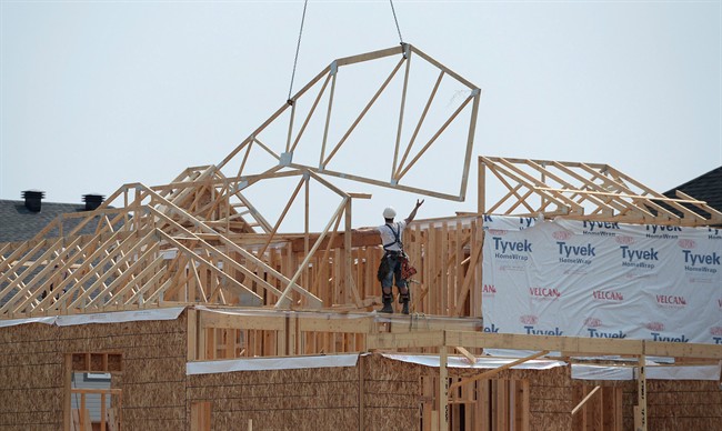 The new housing price index for Saskatoon declines for a second straight month.